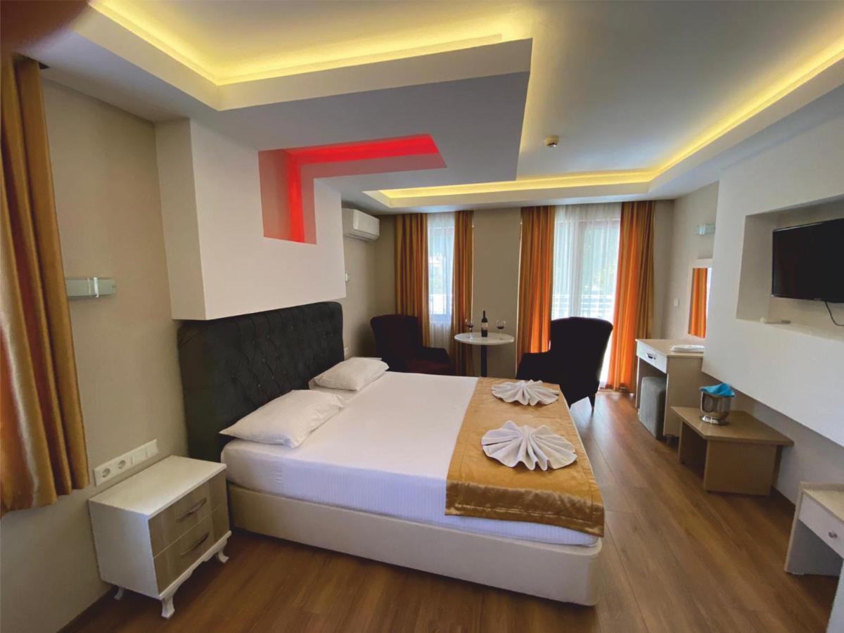 מרמריס Arya Otel מראה חיצוני תמונה