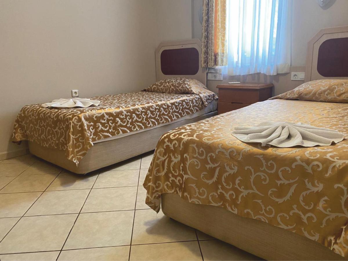 מרמריס Arya Otel מראה חיצוני תמונה