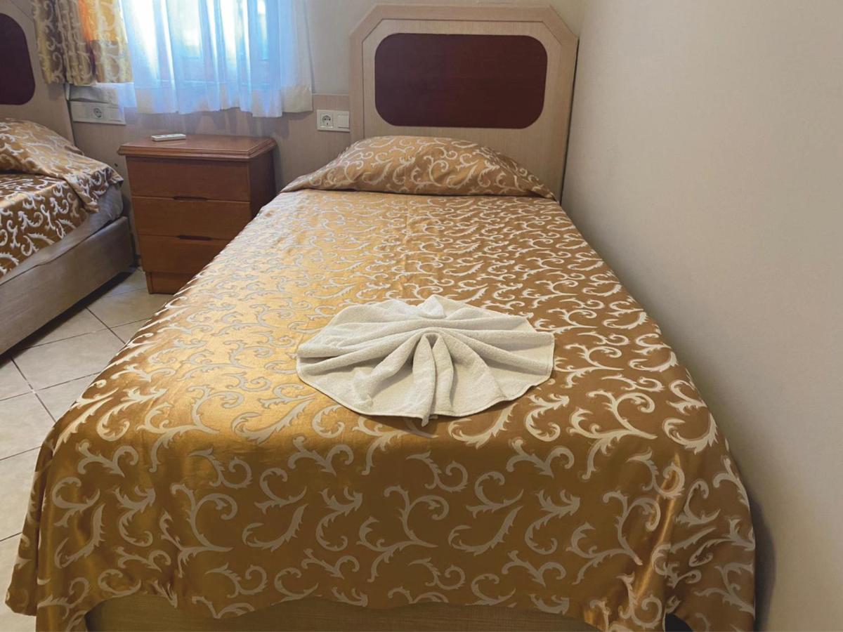 מרמריס Arya Otel מראה חיצוני תמונה